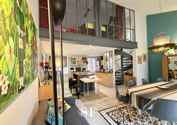 Appartement 253.9 m²