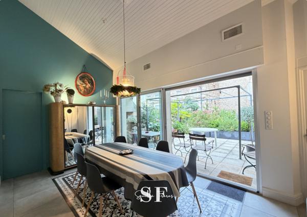 Appartement 253.9 m²