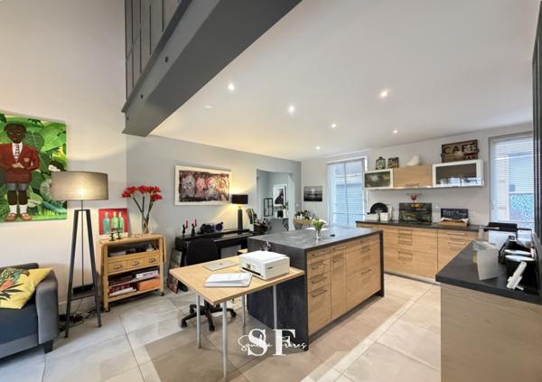 Appartement 253.9 m²