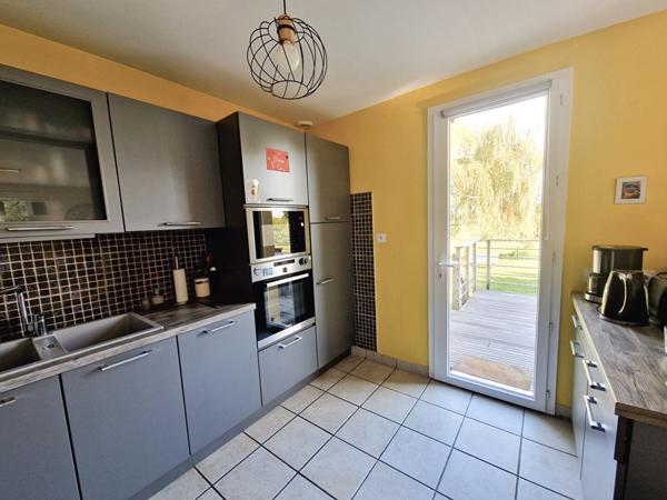 Grande Maison familiale dans un cadre privilégié - 140 m² -6 chambres- MAZE -MILON