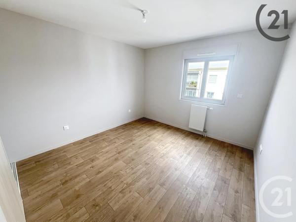 Appartement à vendre  3 pièces - 67 m 2   AUXERRE  - 89