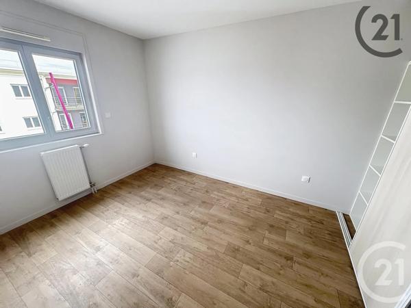 Appartement à vendre  3 pièces - 67 m 2   AUXERRE  - 89