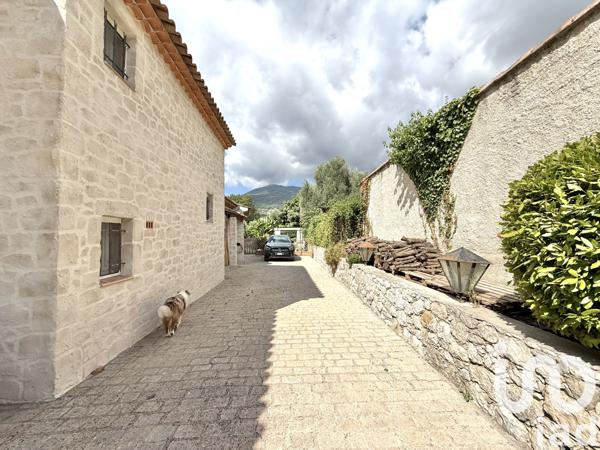 Maison à vendre 7 pièces 217 m² Tourrettes-sur-Loup