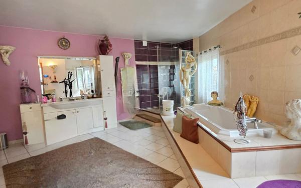 Maison à vendre    6 pièces •  Mitry-Mory