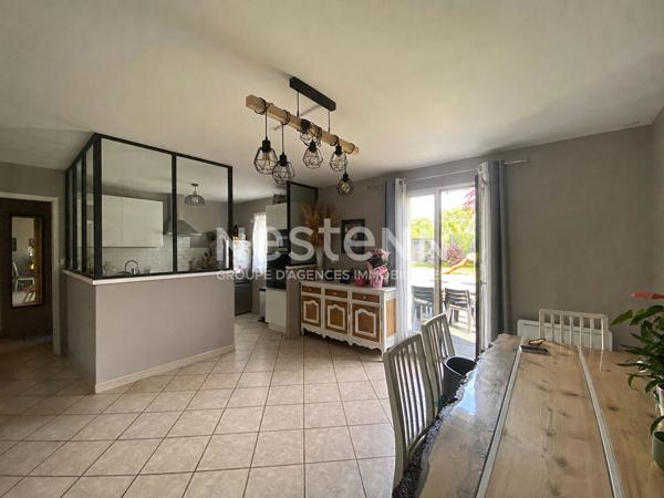 Maison familiale - grande pièce à vivre - 3 chambres - jardin clos et arboré - aucun travaux à prévoir