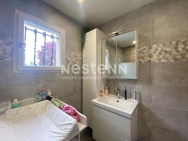 Maison familiale - grande pièce à vivre - 3 chambres - jardin clos et arboré - aucun travaux à prévoir
