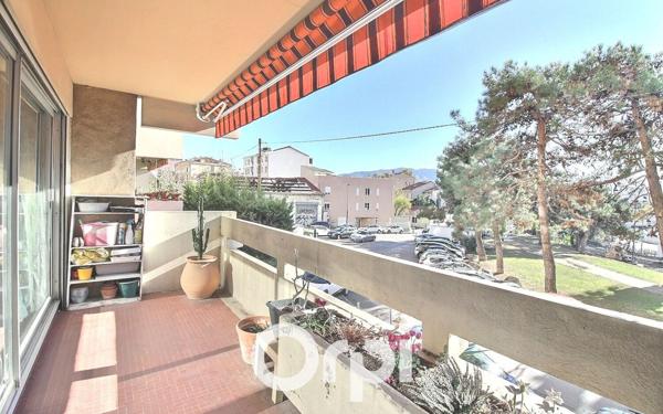 Appartement à vendre    4 pièces • 93 m2 Marseille 6