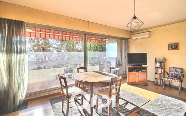 Appartement à vendre    4 pièces • 93 m2 Marseille 6