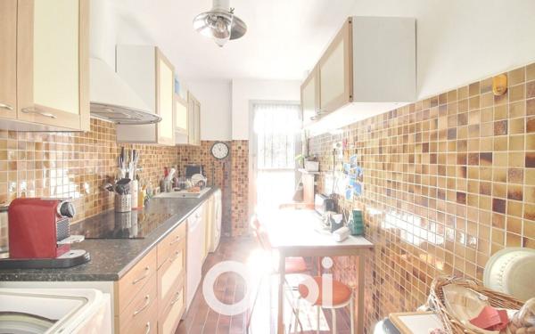 Appartement à vendre    4 pièces • 93 m2 Marseille 6