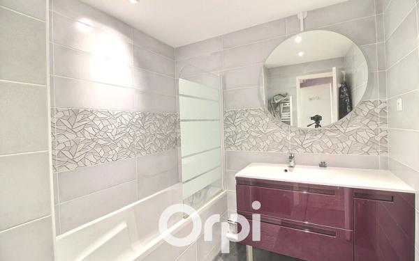 Appartement à vendre    4 pièces • 93 m2 Marseille 6