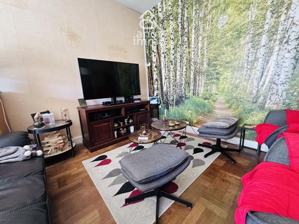 Maison
                                                                                                                                                                                                                                                                                                                        8 pièce(s)                                                                                                                                                                                                          4 chambre(s)                                                                                                                                                                                                          130.97  m²