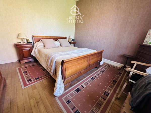 Maison
                                                                                                                                                                                                                                                                                                                        8 pièce(s)                                                                                                                                                                                                          4 chambre(s)                                                                                                                                                                                                          130.97  m²