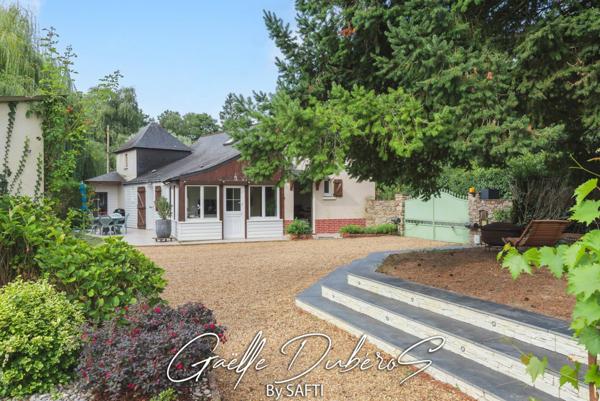 Belle maison 3 chambres avec beau studio + piscine *** Pré visite 3D disponible sur demande***