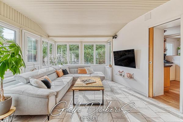 Belle maison 3 chambres avec beau studio + piscine *** Pré visite 3D disponible sur demande***