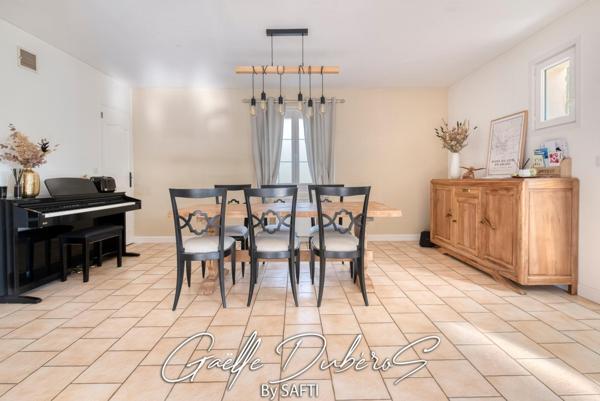 Belle maison 3 chambres avec beau studio + piscine *** Pré visite 3D disponible sur demande***