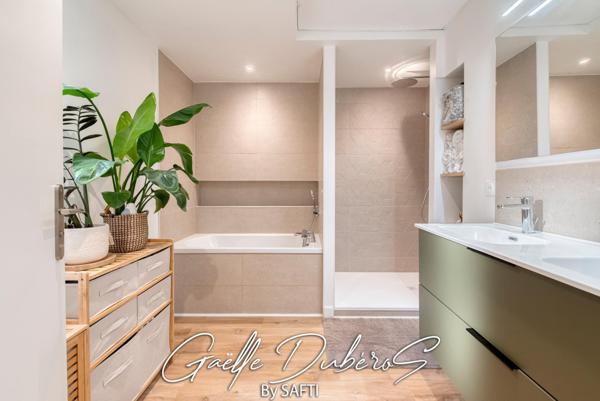 Belle maison 3 chambres avec beau studio + piscine *** Pré visite 3D disponible sur demande***