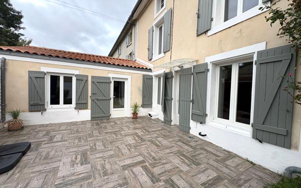 Maison à vendre    4 pièces •  Beauvoir-sur-Niort