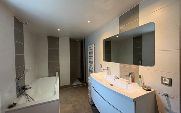 Maison à vendre    4 pièces •  Beauvoir-sur-Niort