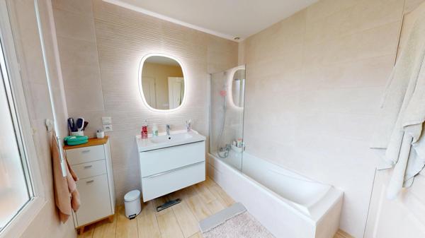 Maison familiale 4 chambres – Quartier résidentiel calme – Bourgoin-Jallieu (Secteur La Grive)