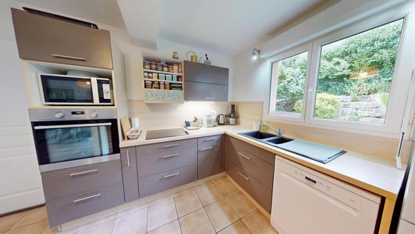 Maison familiale 4 chambres – Quartier résidentiel calme – Bourgoin-Jallieu (Secteur La Grive)