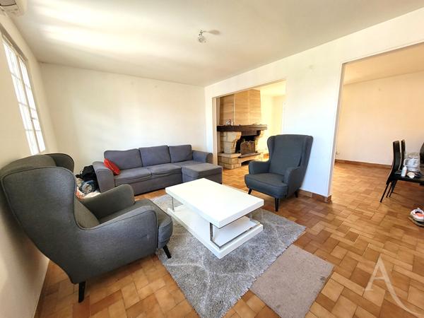 Maison Mantes La Ville de 3 chambres 104 m² et 513m² de terrain