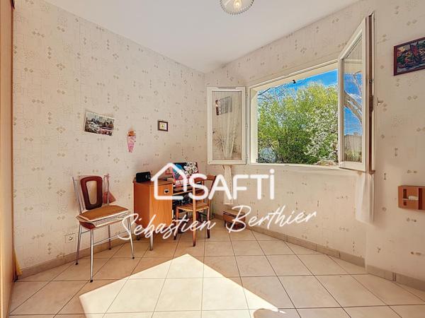 Maison 100 m² – 3 chambres – Grand garage + dépendance – Terrain divisible – Exclusivité