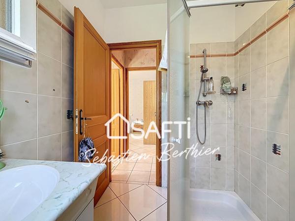 Maison 100 m² – 3 chambres – Grand garage + dépendance – Terrain divisible – Exclusivité