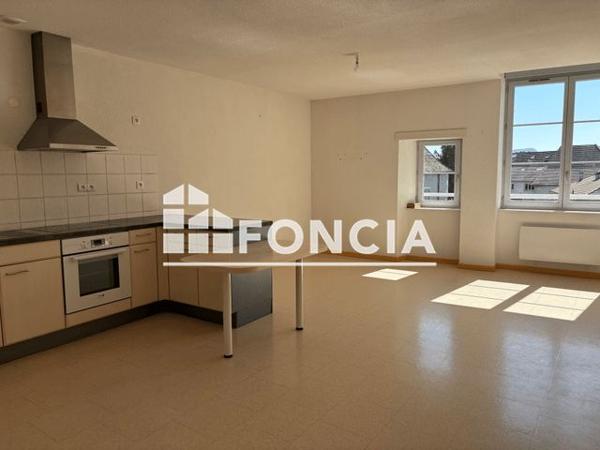Location Appartement 2 pièces 46.36 m² - 32 GRANDE RUE Belley 01300