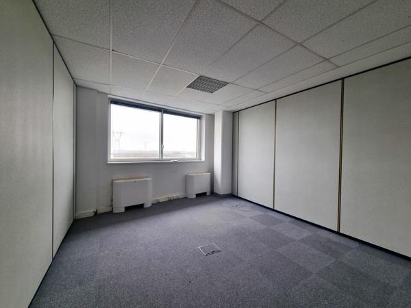 GRAND POITIERS FUTUROSCOPE - 130M² DE BUREAUX A VENDRE