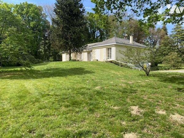 PROPRIETE - 190M² A RENOVER - AVEC SOUS-SOL -  1 HECTARE