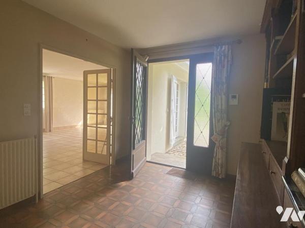 PROPRIETE - 190M² A RENOVER - AVEC SOUS-SOL -  1 HECTARE