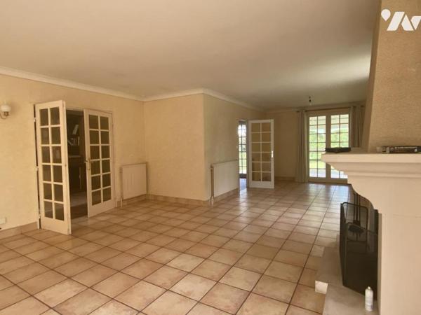 PROPRIETE - 190M² A RENOVER - AVEC SOUS-SOL -  1 HECTARE