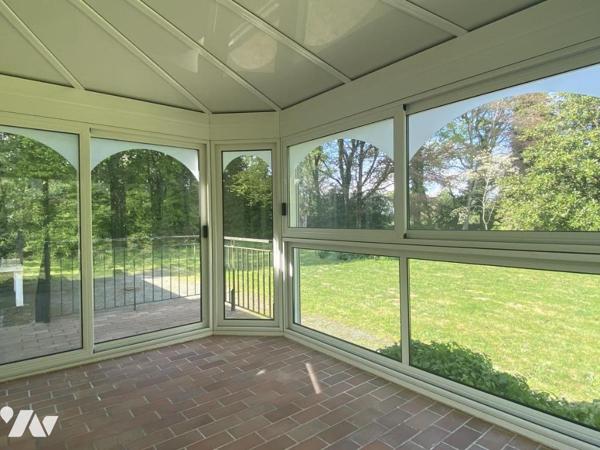 PROPRIETE - 190M² A RENOVER - AVEC SOUS-SOL -  1 HECTARE