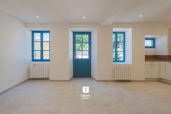Maison neuve avec jardin