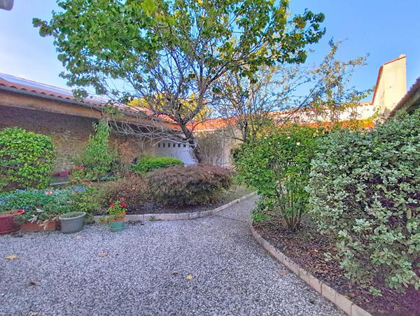 Vente maison Le Poire Sur Vie : 315 000 € - AJP Immobilier Vieillevigne