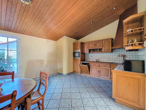 Vente maison Le Poire Sur Vie : 315 000 € - AJP Immobilier Vieillevigne