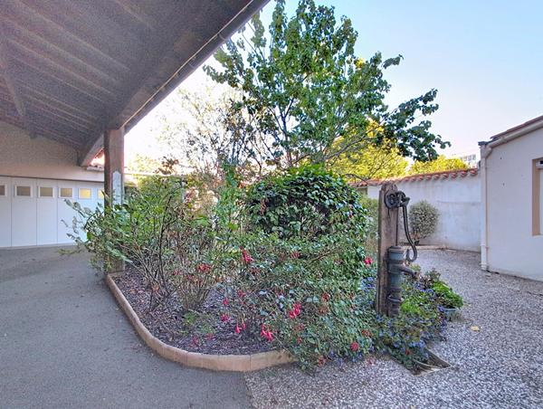 Vente maison Le Poire Sur Vie : 315 000 € - AJP Immobilier Vieillevigne