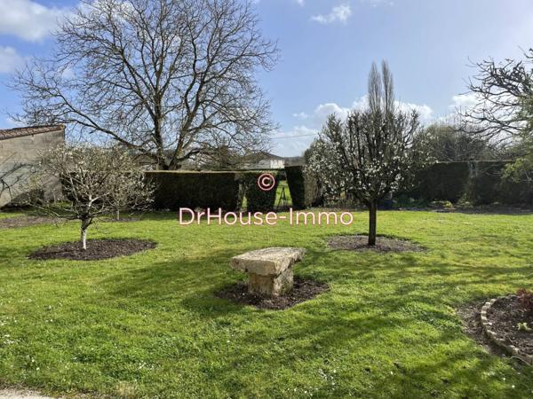 Maison à vendre 12 pièces de 390 m²