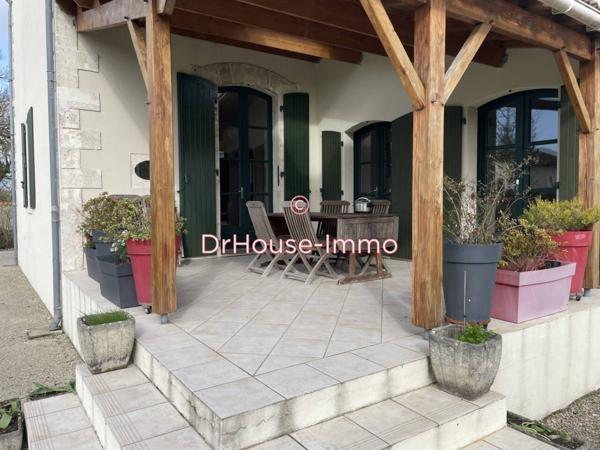 Maison à vendre 12 pièces de 390 m²