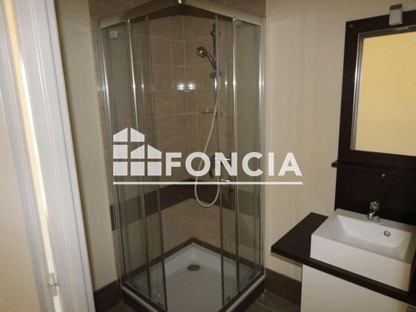 Location Appartement 2 pièces 41.63 m² - RUE DU BATIMENT D'ARGENT Nimes 30000