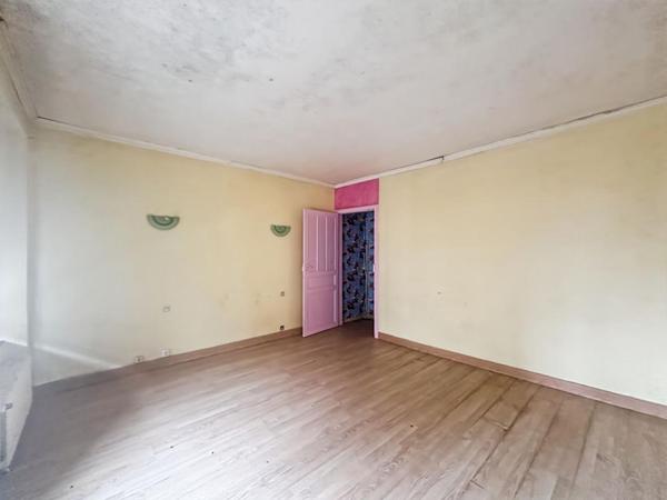 Maison Maubert Fontaine 5 pièce(s) 132 m2