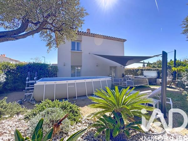 Maison à vendre 4 pièces 91 m² Saint-Cyr-sur-Mer
