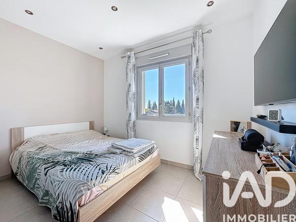 Maison à vendre 4 pièces 91 m² Saint-Cyr-sur-Mer