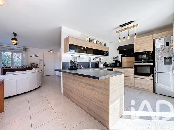 Maison à vendre 4 pièces 91 m² Saint-Cyr-sur-Mer