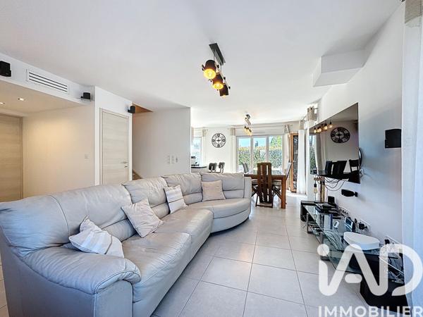 Maison à vendre 4 pièces 91 m² Saint-Cyr-sur-Mer