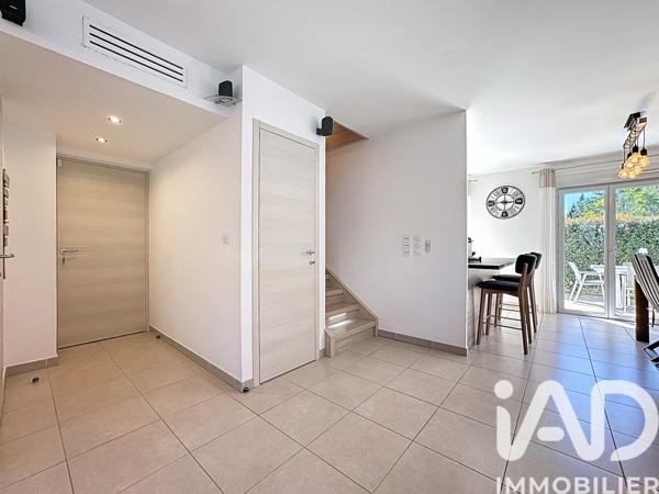 Maison à vendre 4 pièces 91 m² Saint-Cyr-sur-Mer
