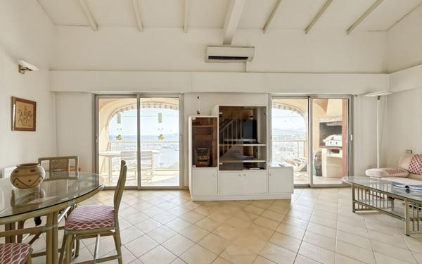 Appartement à vendre    3 pièces • 89,25 m2 Fréjus