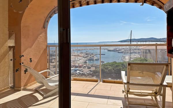 Appartement à vendre    3 pièces • 89,25 m2 Fréjus