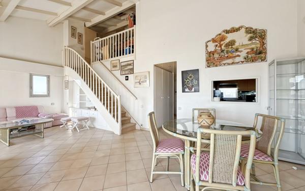 Appartement à vendre    3 pièces • 89,25 m2 Fréjus