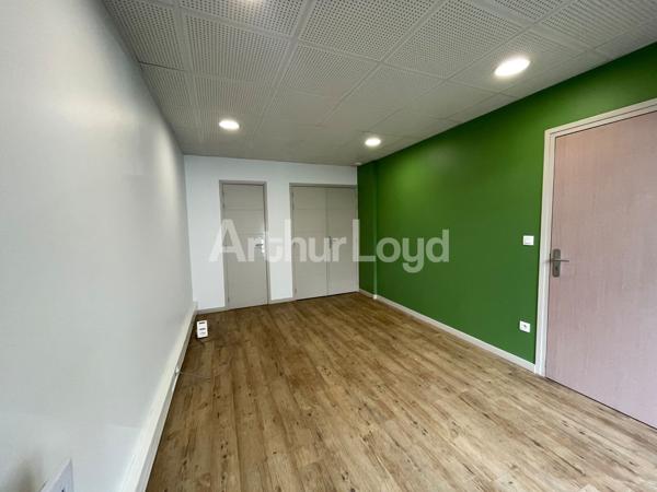 Bureaux en vente Lille entrée indépendante et accès PMR à proximité métro